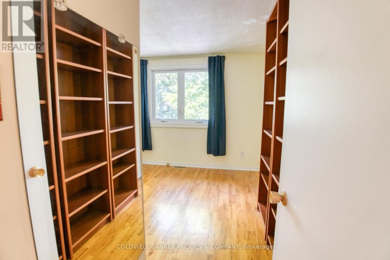 28920473/129-elm-street/west-centre-town/ottawa/ontario/K1R6N4_17