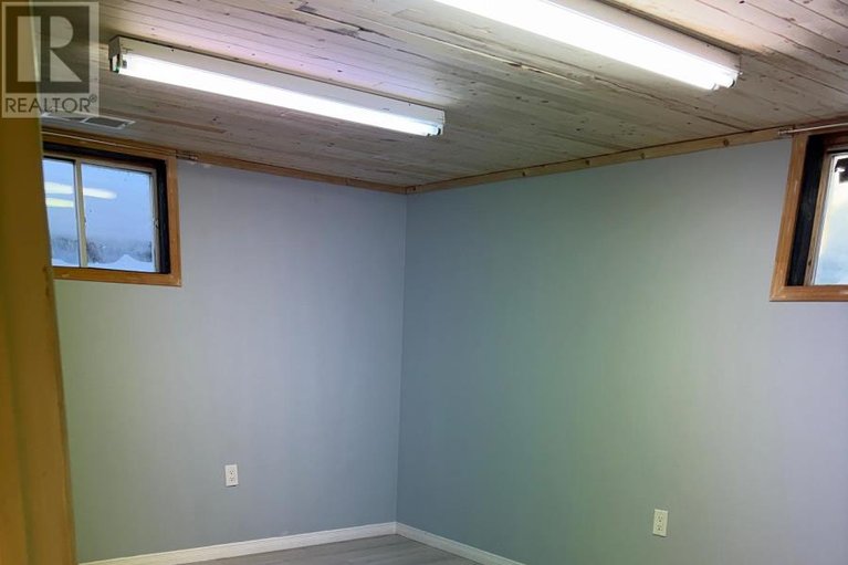 29409348/146-old-colony-road/glencairnhazeldean/ottawa/ontario/K2L1M4_28