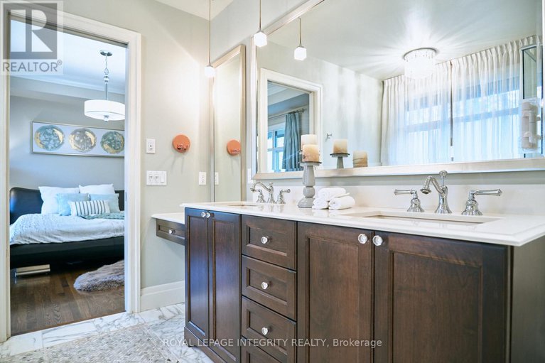 29320800/103-black-maple-private/rockcliffe/ottawa/ontario/K1M0J3_29