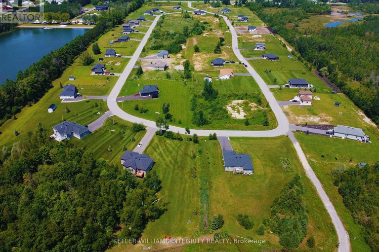 27870019/119-maplestone-drive/north-grenville-twp-kemptville-east/north-grenville/ontario/K0G1J0_2