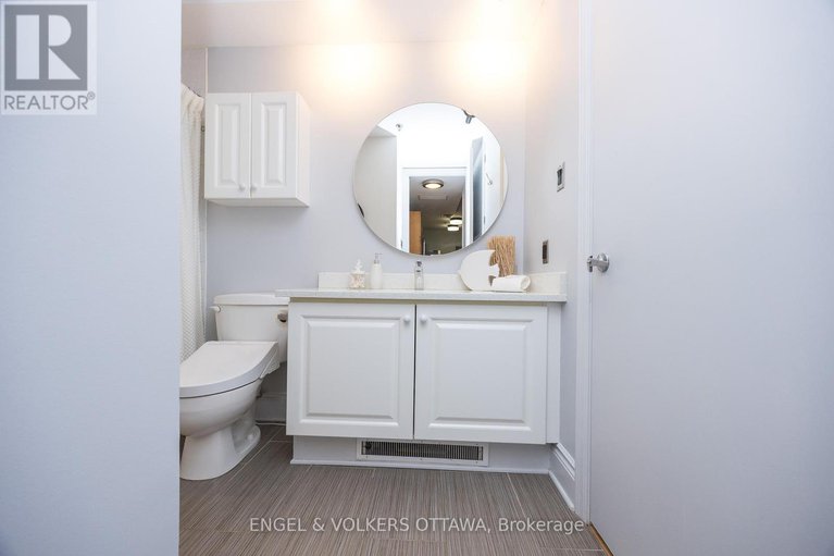 28592109/105-400-mcleod-street/ottawa-centre/ottawa/ontario/K2P1A6_32