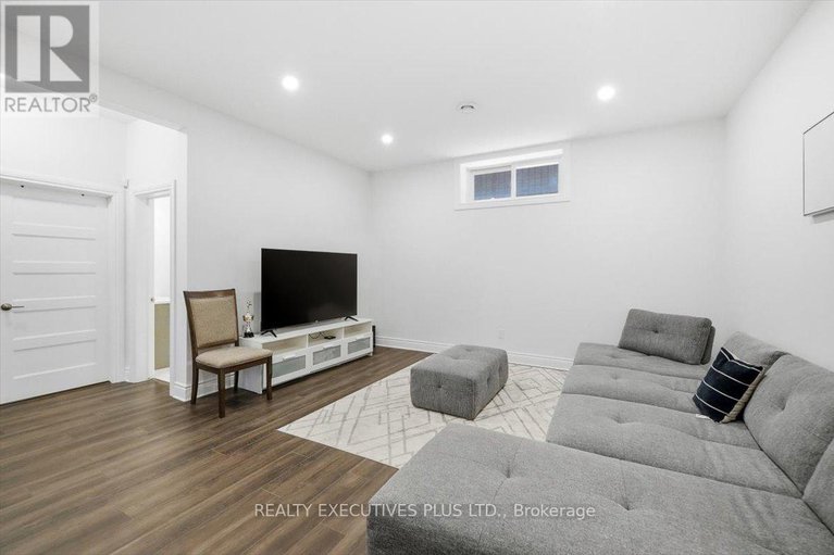 29225784/1082-docteur-corbeil-boulevard/town-of-rockland/clarence-rockland/ontario/K4K0E9_32