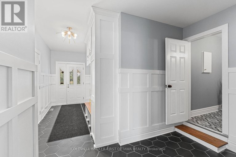 28399628/1379-potter-drive/manotick-village-manotick-estates/ottawa/ontario/K4M1C3_22