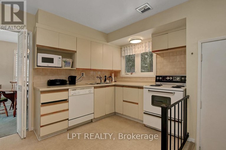 29427197/1771-mcmaster-avenue/urbandale-acres/ottawa/ontario/K1H6R7_15