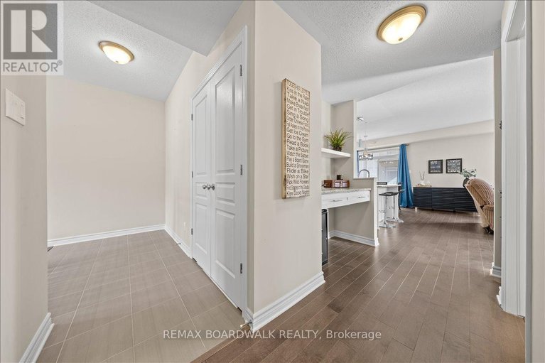 29458538/b-1015-beryl-private/riverside-southgloucester-glen/ottawa/ontario/K1V2M4_6