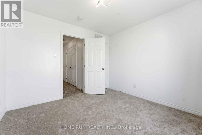 29461510/358-meadowbreeze-drive/emerald-meadowstrailwest/ottawa/ontario/K2M0K3_45