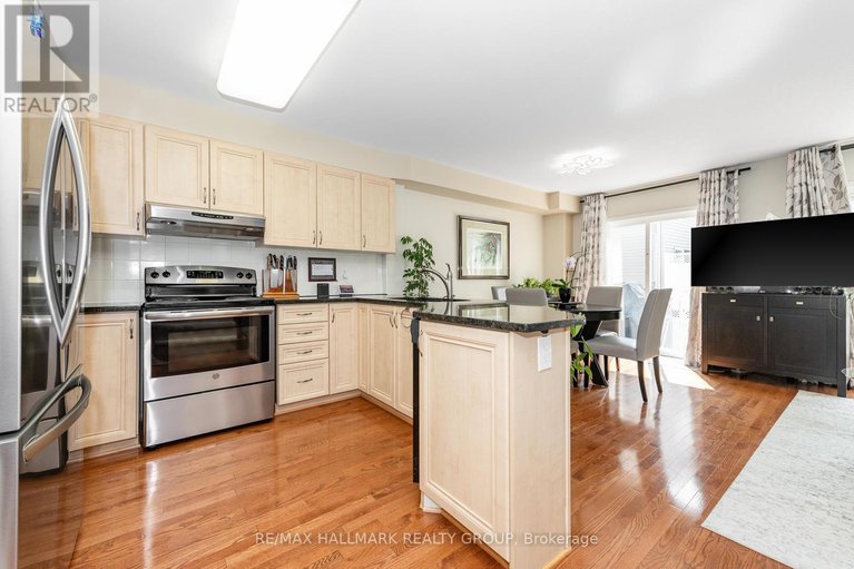 28749902/261-parkrose-private/chatelaine-village/ottawa/ontario/K4A0N8_16