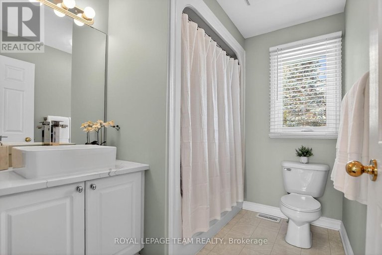 29446611/22-renshaw-avenue/stittsville-central/ottawa/ontario/K2S1G9_61