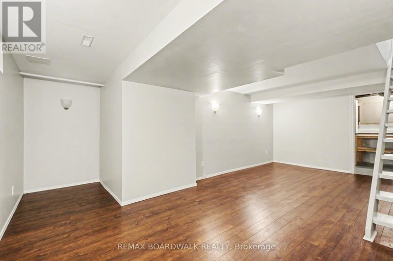 29619477/197-teal-crescent/chatelaine-village/ottawa/ontario/K1E2C3_28