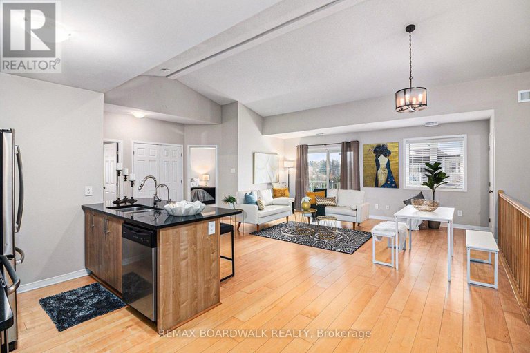 29255401/86-sternes-private/springridgeeast-village/ottawa/ontario/K4A0X8_9