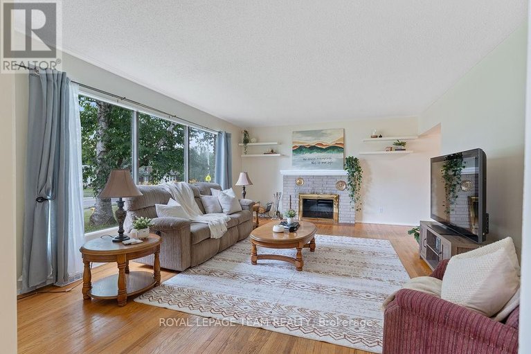 29581119/123-abbeyhill-drive/glencairnhazeldean/ottawa/ontario/K2L1H4_4