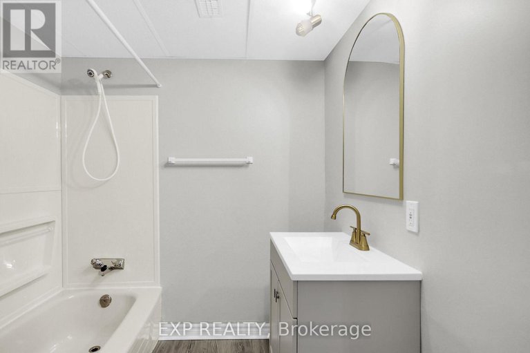 28769528/1083-eadie-road/village-of-russell/russell/ontario/K4R1E5_20