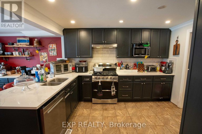 29215003/1108-grenoble-crescent/orleans-wood/ottawa/ontario/K1C2C6_5