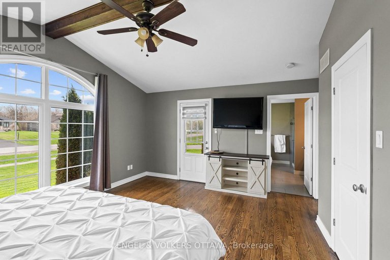28348542/5567-lombardy-drive/osgoode/ottawa/ontario/K0A2W0_20