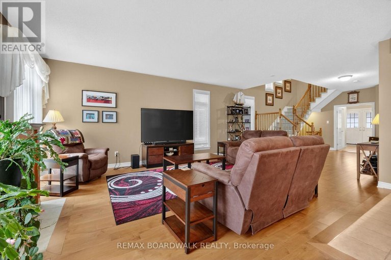 29627313/241-denali-way/stittsville-north/ottawa/ontario/K2S0N1_9