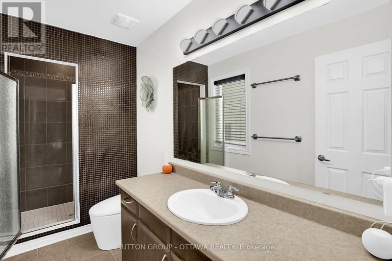 28595702/3123-burritts-rapids-place/half-moon-bay/ottawa/ontario/K2J0S8_18
