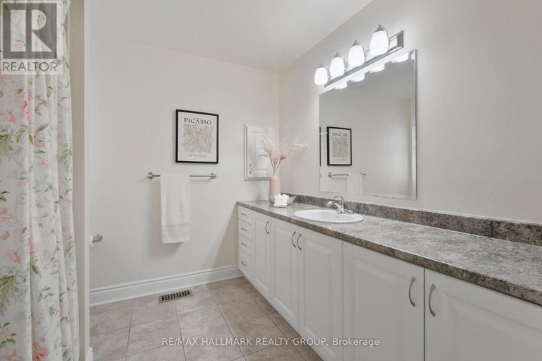 28855616/444-frank-cauley-way/avalon-east/ottawa/ontario/K4A0L5_32