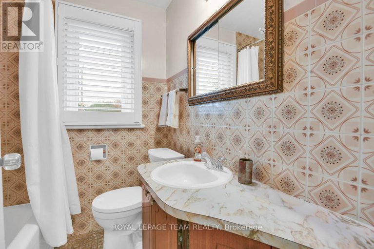 28004209/128-130-bayswater-avenue/hintonburg/ottawa/ontario/K1Y2G1_16