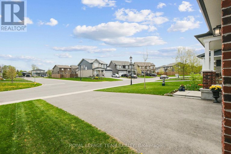 28427098/240-boyd-street/carleton-place/carleton-place/ontario/K7C0H3_5