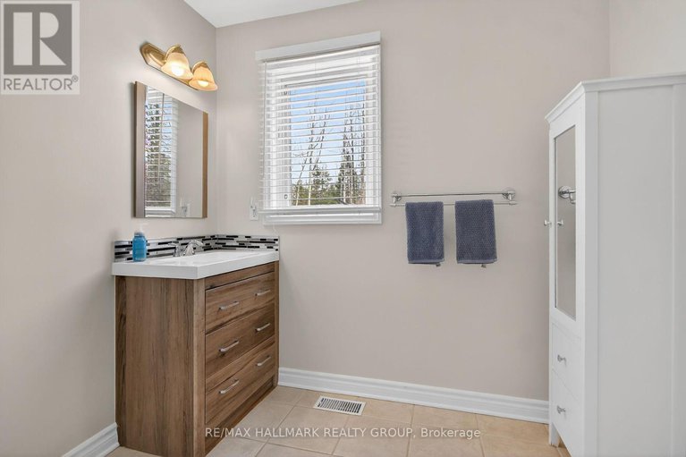 29439809/129-mockingbird-lane/beckwith-twp/beckwith/ontario/K0A1B0_25