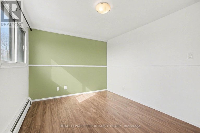 29437070/8-51-sumac-street/beacon-hill-south/ottawa/ontario/K1J7T7_20