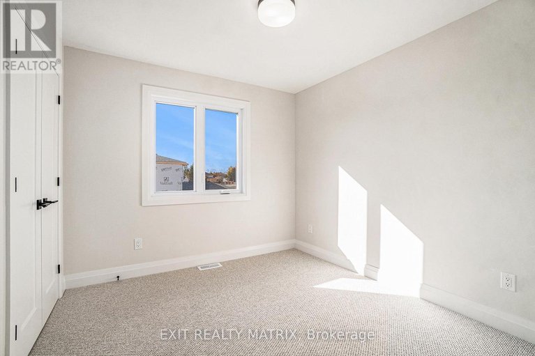 29079892/258-sam-avenue/embrun/russell/ontario/K0A1W0_19