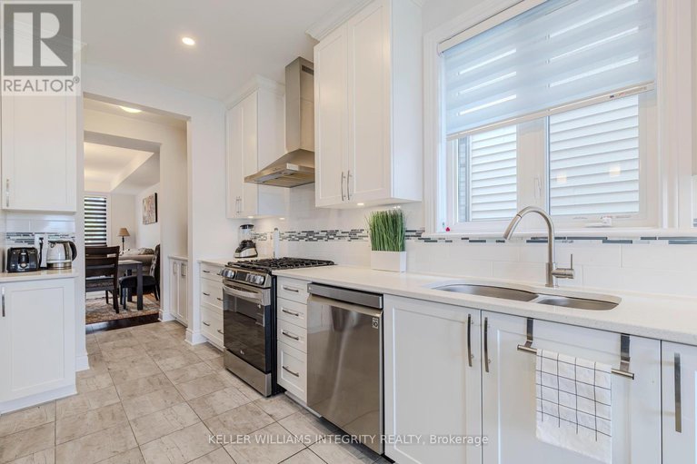 28341938/152-finsbury-avenue/stittsville-south/ottawa/ontario/K2S2P5_39