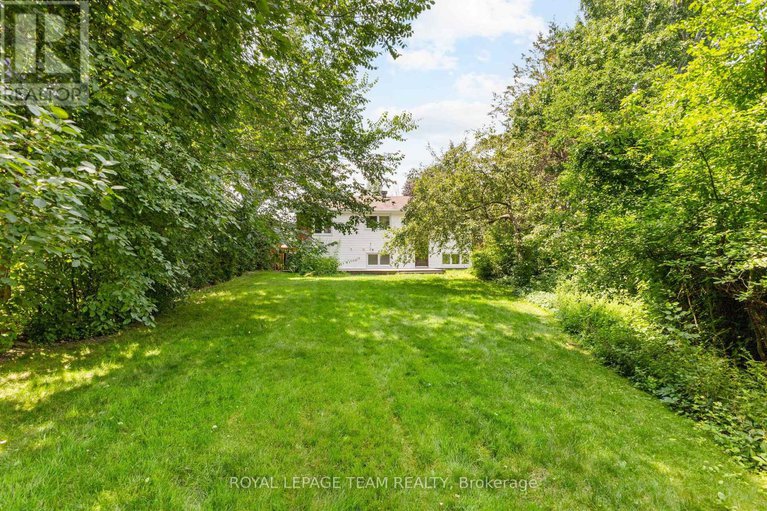 28608553/29-ashgrove-crescent/briargreen/ottawa/ontario/K2G0S1_45