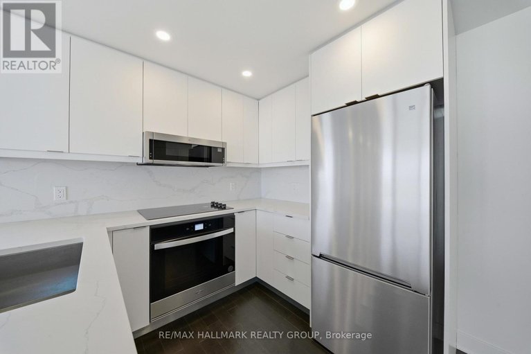 29589387/2406-180-george-street/lower-townbyward-market/ottawa/ontario/K1N0G8_11