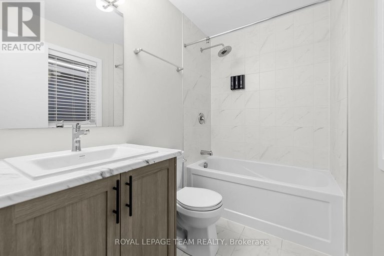 29258989/335-catsfoot-walk/half-moon-bay/ottawa/ontario/K2J7G9_16