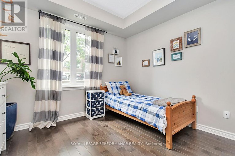 28641852/2-66a-tipperary-private/longfields/ottawa/ontario/K2J2T3_14