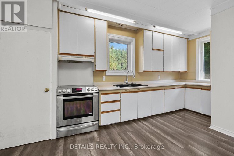 28845857/1688-russell-road/clarencerockland-twp/clarence-rockland/ontario/K0A1E0_6