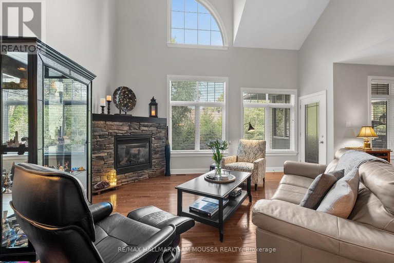 28989523/25-marsh-sparrow-private/morgans-grantsouth-march/ottawa/ontario/K2K3P1_9