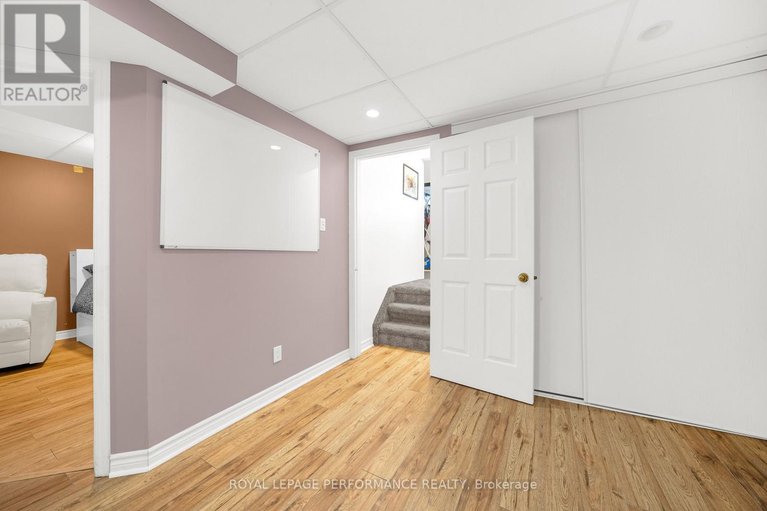 29452599/1557-verchere-street/chateauneuf/ottawa/ontario/K1C7C7_36