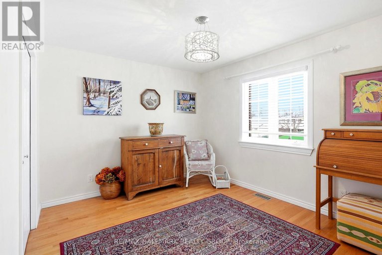 29419455/552-wilkie-drive/fallingbrookpineridge/ottawa/ontario/K4A1M7_29