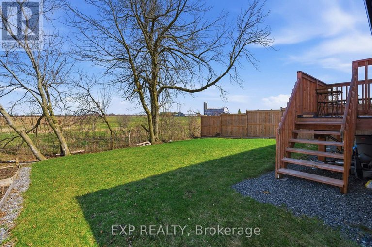 29650528/451-lancaster-lane/winchester/north-dundas/ontario/K0C2K0_34