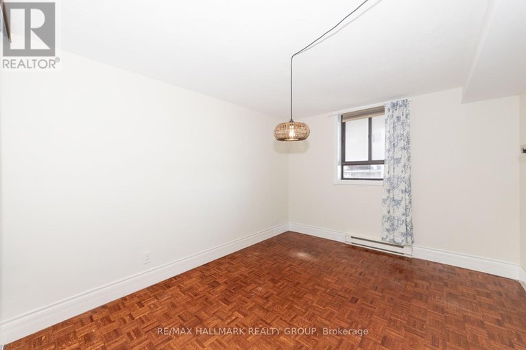 28242095/1006-475-laurier-avenue-w/ottawa-centre/ottawa/ontario/K1R7X1_8