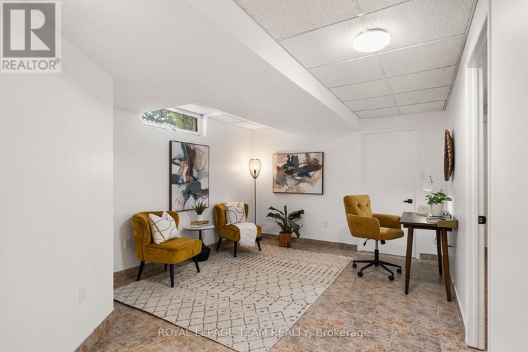 29367437/8-homestead-street/borden-farmstewart-farmcarleton-heightsparkwood-hills/ottawa/ontario/K2E7N8_36