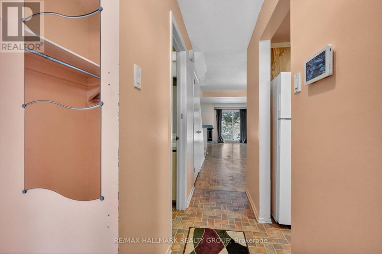 29422004/d-116-valley-stream-drive/leslie-park/ottawa/ontario/K2H9E1_4