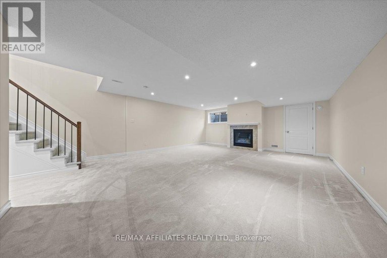 28911964/342-melodie-street/mer-bleuebradley-estatesanderson-park/ottawa/ontario/K1W0H9_42