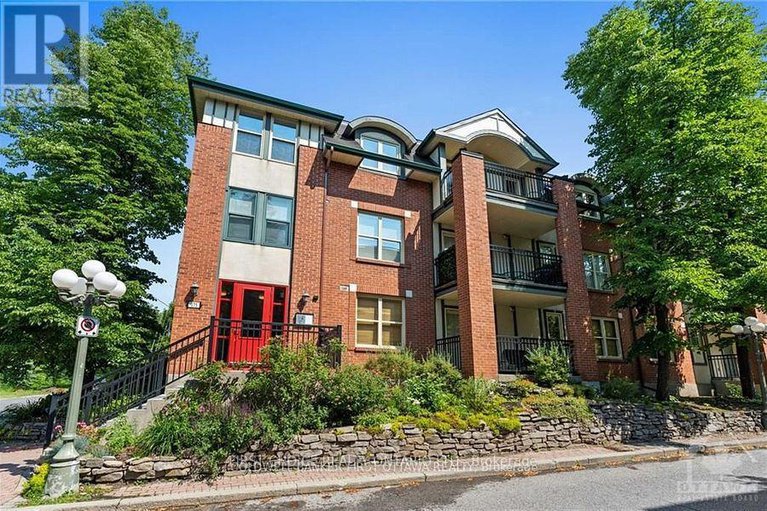 28951963/104-175-woodbine-place/old-ottawa-south/ottawa/ontario/K1S5M8_1