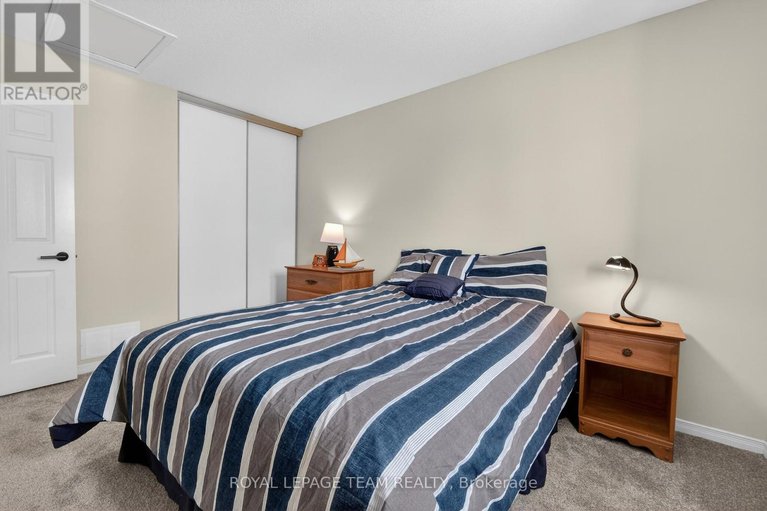 29501810/318-liard-street/stittsville-south/ottawa/ontario/K2S1J8_38