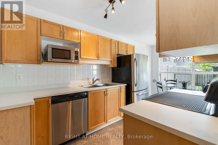 28479509/87-cohen-avenue/katimavik/ottawa/ontario/K2L4G4_10
