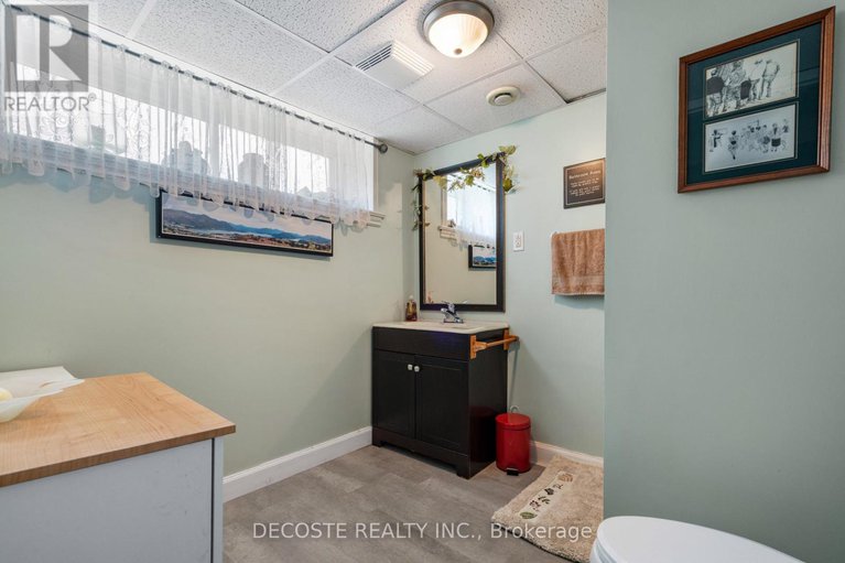 28940828/137-park-avenue/alexandria/north-glengarry/ontario/K0C1A0_23