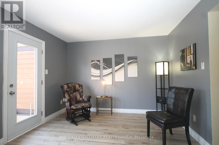 28961458/49-bellman-drive/arlington-woods/ottawa/ontario/K2H8S4_8