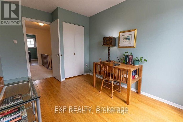 29464156/422-kintyre-private/carleton-square/ottawa/ontario/K2C3M7_19