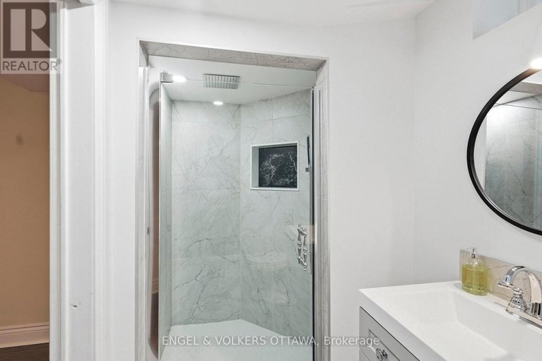 29571966/12-mancil-drive/knollsbrook/ottawa/ontario/K2J2J5_38