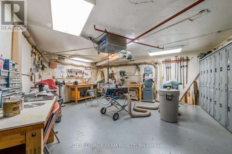 29364412/1101-1081-ambleside-drive/woodroffe/ottawa/ontario/K2B8C8_28