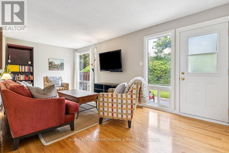 28585598/74-4634-cosmic-place/pineview/ottawa/ontario/K1B4R8_7