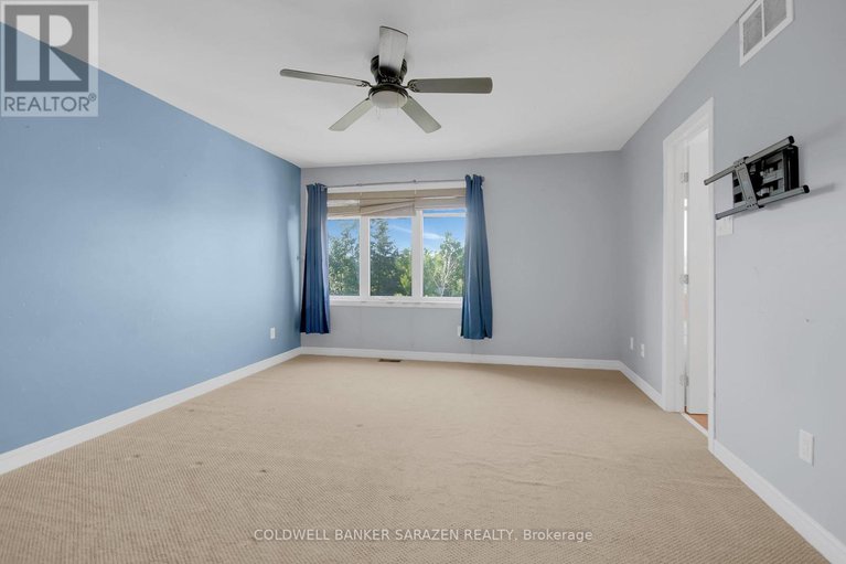 29195012/286-parkin-circle/blossom-parkkemp-parkfindlay-creek/ottawa/ontario/K1T4G8_12